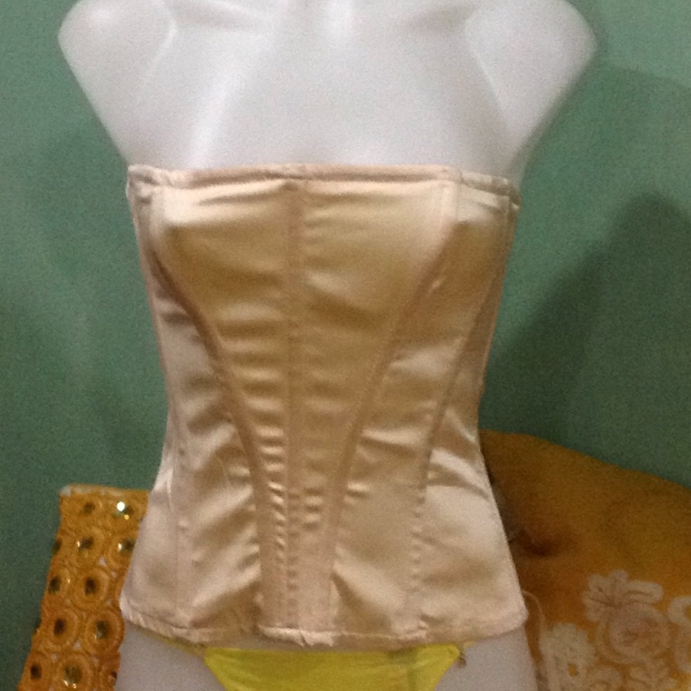 Perfect Wait body shaper top.